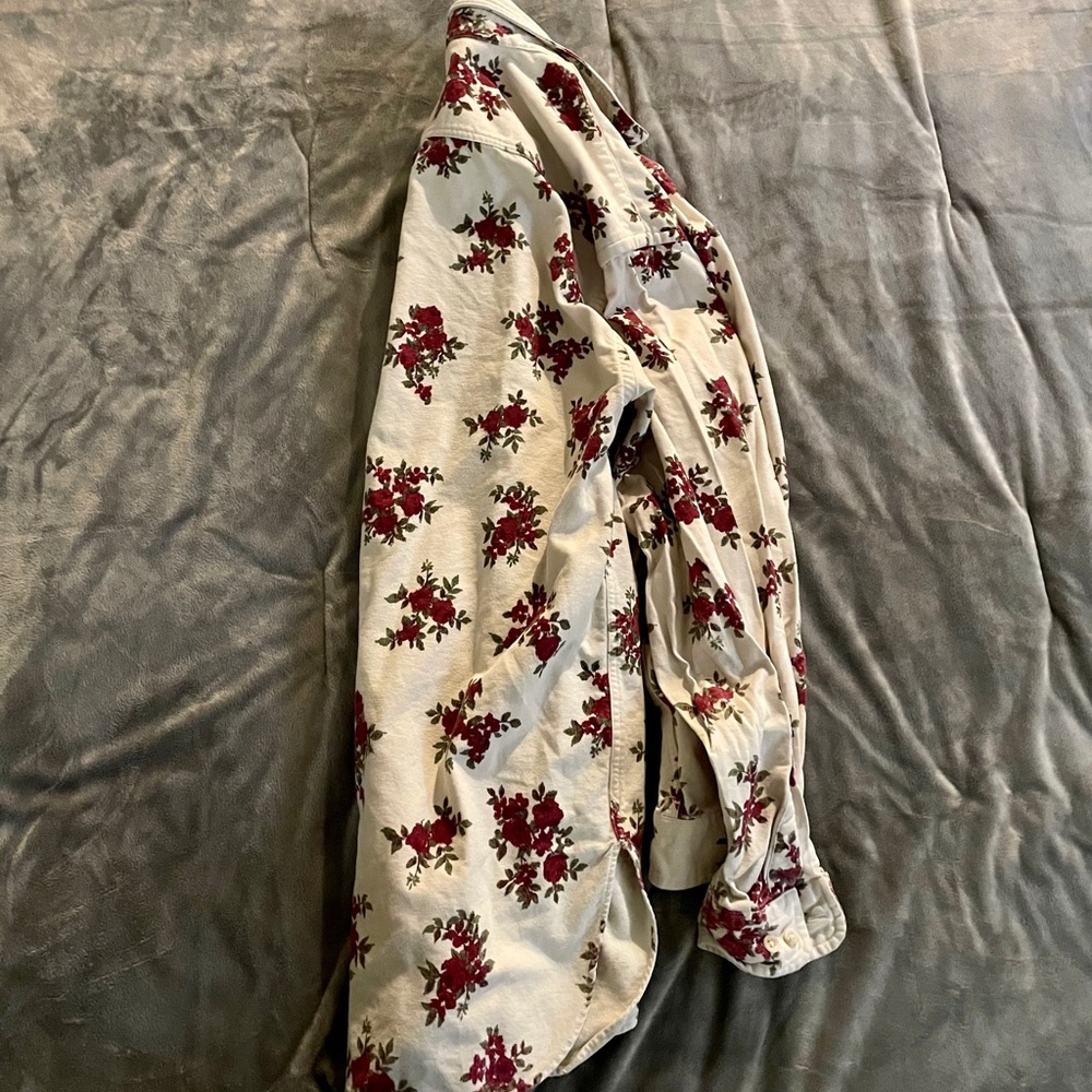 Medium L.L. Bean flowered flannel!
